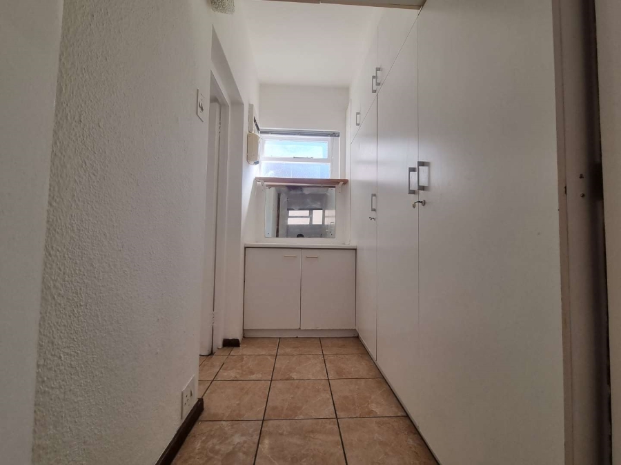 To Let 0 Bedroom Property for Rent in Sea Point Western Cape